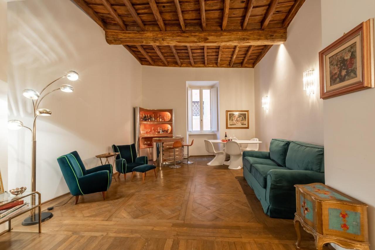 Chic And Style In Historical Via Giulia Daire Roma Dış mekan fotoğraf
